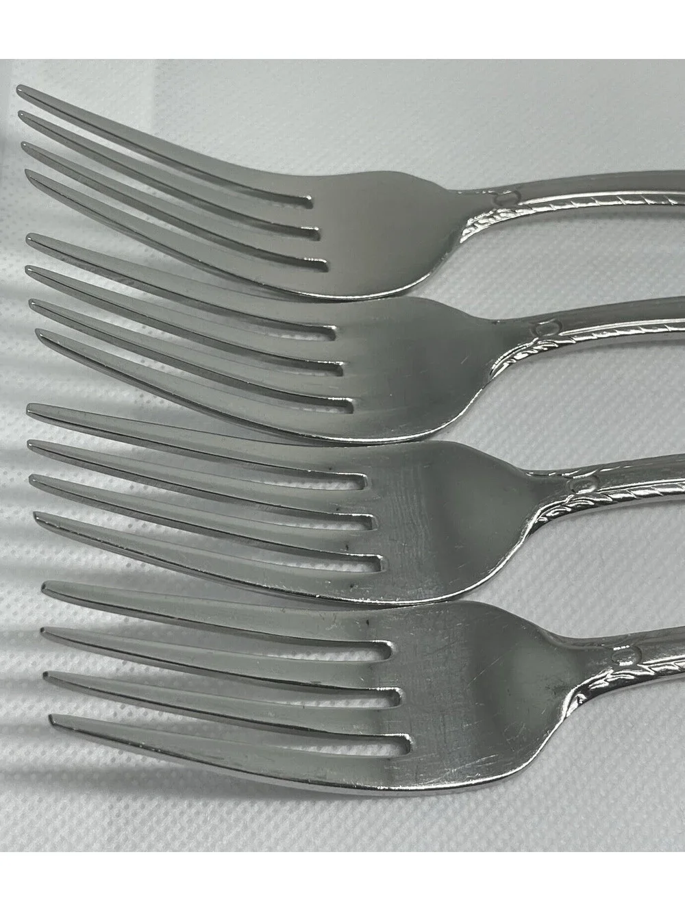 (4) Hampton Silversmiths RACHELLE FROST Stainless 18/10 DINNER FORKS 8